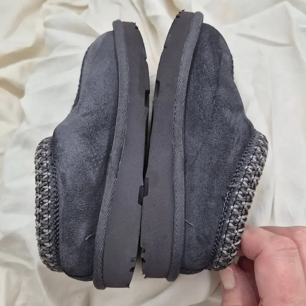 UGG Tasman II Slipper dark grey embroidered braid kids US Size 8